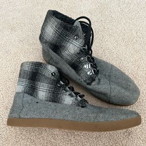 Toms shoes boots sneakers 10 high tops